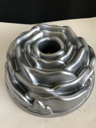 Nordic Ware Rose Shaped Bundt Pan Usa Non Stick 10 Cup Cast Aluminum 9 "