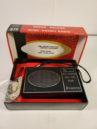 Vintage Portable Transistor Deluxe Radio Solid State North American 876 -