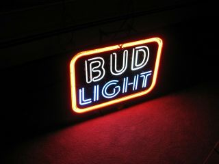 Bud Light Beer Neon Light Up Sign Man Cave Game Room Budweiser Anhehuser