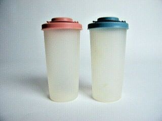 Vintage Tupperware Salt And Pepper Shakers 1329 Clear Base Pink / Lt Blue Lids