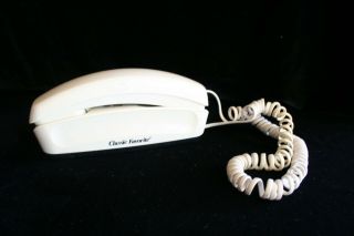 Vintage Northwestern Bell Classic Favorite Push Button Telephone Cream