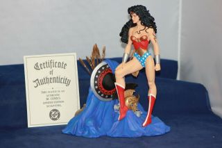 Dc Direct Wonder Woman Limited Edition Cold - Cast Porcelain Hand Painted Statue