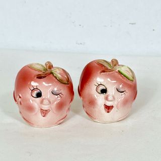 Vintage Anthropomorphic Winking Apples Fruit Salt & Pepper Shakers Set Japan