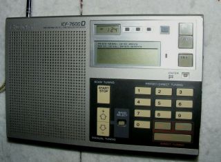 Sony ICF7600 D World Receiver,  portable FM,  LW,  MW & SW Synthesised clock radio 2