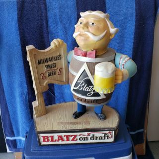 Blatz On Draft Beer Statue Keg Barrel Man Milwaukee 