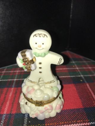 Lenox Treasures Christmas Sweet Surprise Gingerbread Box 1st Issue W/ Gold Charm