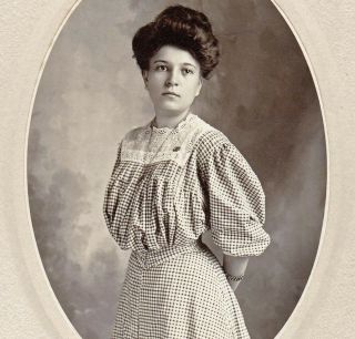 Pretty Girl In Checkered Dress - Early 1900s Cabinet Photo W/ Vellum Sheet