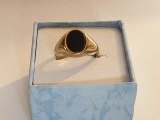 9ct Gold Onyx Signet Ring.  Hallmarked Vintage Ring To Good To Scrap 1.  4g