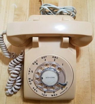 Vintage Itt Rotary Dial Desk Phone In Beige / Tan