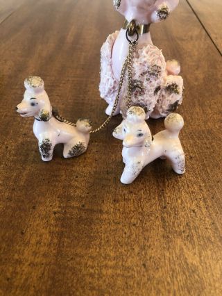 VINTAGE PINK SPAGHETTI TRIM LARGE POODLE DOG WITH 2 PUPS ON A CHAIN 2