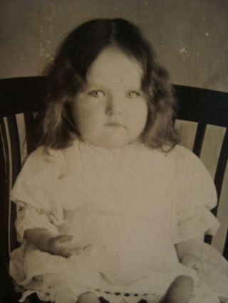 Vintage Cabinet Photo Of Doll Like Little Girl In A Chair - Post Mortem? 1906 - 11