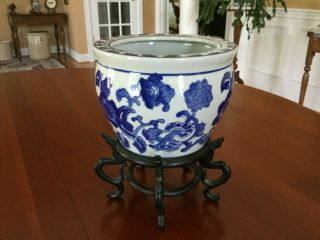 Vintage Blue And White Chinese Porcelain Planter 6”