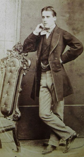 Antique Cdv Photo Portrait Of Handsome Dapper Young Man Wearing Frock Coat
