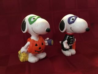 Snoopy Pvc Set Of 2 Halloween Figurines