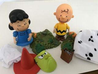 Peanuts It’s The Great Pumpkin Charlie Brown Lucy & Charlie Halloween Figures 2