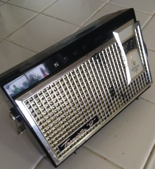 Vtg Emerson Model 911 " Eldorado " Am 9 - Transistor Radio 1960