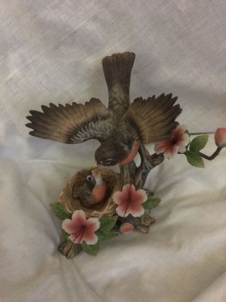 Maruri Song Birds Of Beauty Robin With Baby Azalea Studio Sb 9106 Porcelain Figu