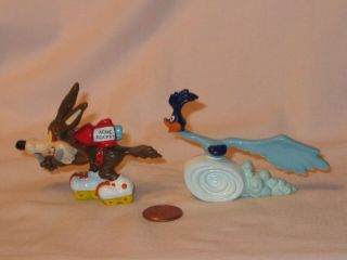 Looney Tunes Roadrunner & Wile E Coyote Pvc Figure; By Applause