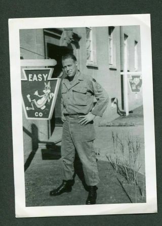 Vintage Photo Wwii Man W/ Bugs Bunny Mascot Easy Co Sign 985083