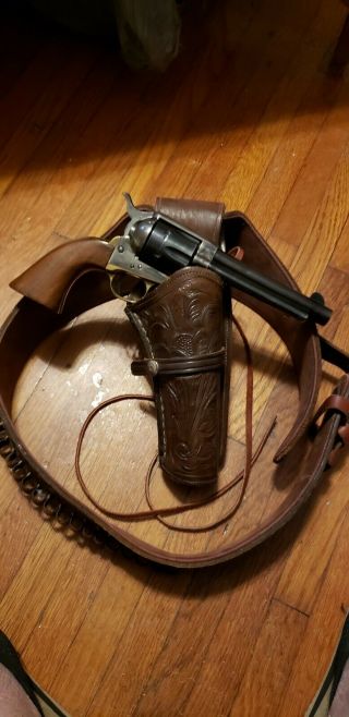Vintage Western Leather Holster Gun Belt 44/45 Hand Made Cowboy Revolver Pistol