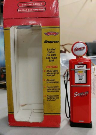 Snap On Die Cast Limited Edition Gas Pump Bank With Lighted Globe.  (10c)