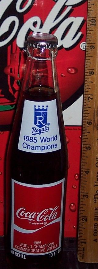 1985 KANSAS CITY ROYALS WORLD CHAMPIONS SHOE ME SERIES 10 OZ COCA COLA BOTTLE 2