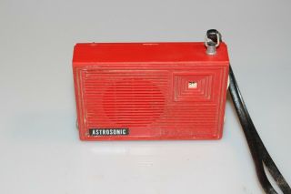 Vintage Astrosonic 6 Transistor Radio Red Plastic Decor Model Mt - 608 M33
