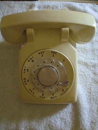 Vtg At&t Rotary Dial Telephone Cream/beige