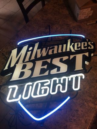 Milwaukee’s Best Light Neon Beer Sign. 2