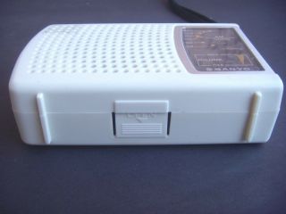 Vintage Sanyo Portable am Radio Model RP 1270 2