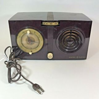 1950s General Electric Clock Am Tube Radio Bakelite Case Model 510 Usa Powers On