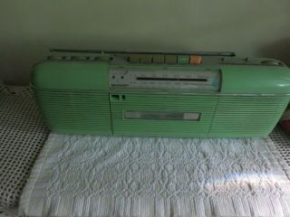 Vintage Sharp Qt - 50 Green Stereo Am/fm Cassette