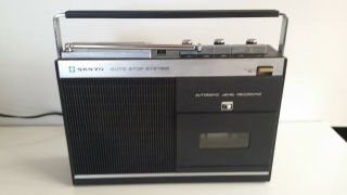 Vintage 1975 Sanyo Mr - 411wn Radio & Cassette.