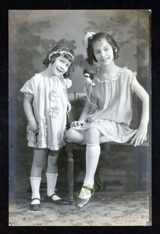 Vintage Photo - Lovely Portrait Of Two Pretty Girls/fashion - Edwardian?