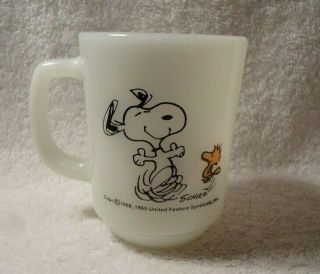 Vintage Snoopy Peanuts Woodstock Fire King Milk Glass Mug Cup Usa
