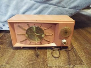 Vintage Westinghouse Electric Clock Am Tube Radio Model H545 - T5