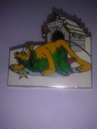 2005 Limited Edition Of 400 Spectacle Of Pins Pluto With Christmas Tree