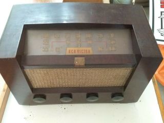 Vintage Rca Victor 8 R 74 Complete Radio Bakelite Shell In Good Shape
