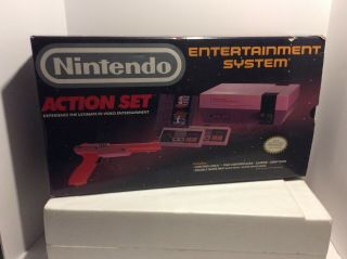 Vintage Nintendo Entertainment System Action Set Box Only w Foam Insert Manuals 2