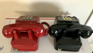 Vintage 70s 80 Red (Western Electric) and Black (Comdial) Pushbutton Phones 3
