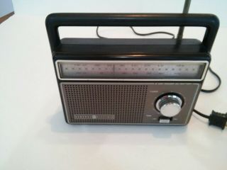 Vintage Ge Am Fm Portable Radio With Antenna And Power Cord