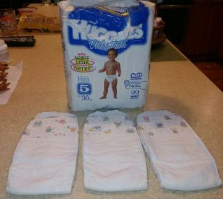 15 Vintage 1995 Huggies Ultratrim Disposable Diapers Baby Steps Size 5