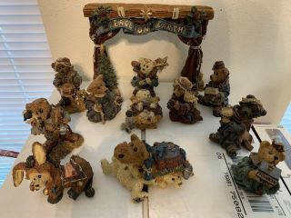 12 Piece Boyds Bears Nativity Set