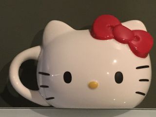 Hello Kitty Sculpted Ceramic Soup (oversized Coffee/tea) Mug 16oz.  Cat W Red Bow