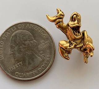 Rare Vintage Signed Disney Little Mermaid Sebastian Gold Tone Metal Pin Brooch 3