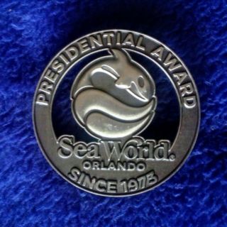Seaworld Orlando Presidential Award Pin