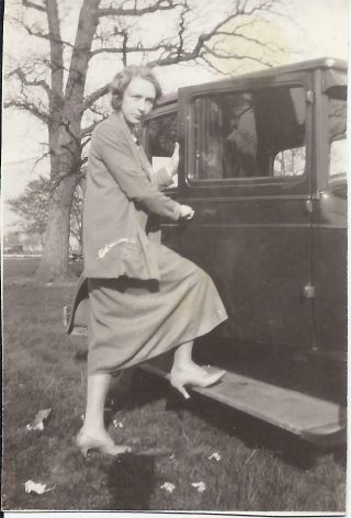 621p Vintage Photo Young Woman Posing Standing On Running Board Of Car