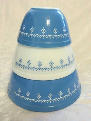 Vintage Pyrex Snowflake Garland Nesting Mixing Bowls 401 402 403
