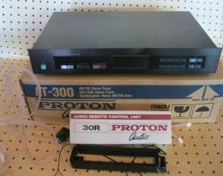 At - 300 Proton Audio Vintage Am/fm Stereo Tuner & 30r Remote Control Box - 4 Parts?