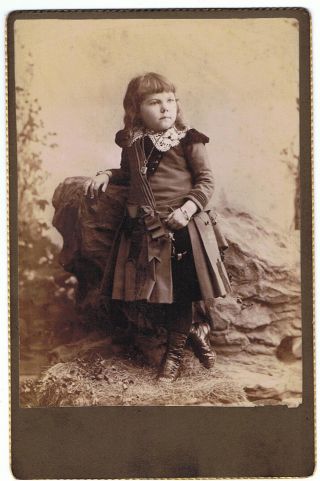 Cabinet Card Of A Young Girl By S.  S Dengler Slatington,  Pa United States